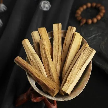 Bâtonnets de Palo Santo - Purifiez et Harmonisez votre Intérieur socle vue de dessus kaosix