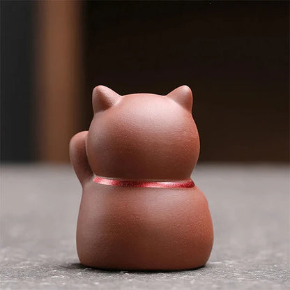 Chat Porte Bonheur Chinois en Céramique Statuette Maneki Neko marron clair vue de dos kaosix