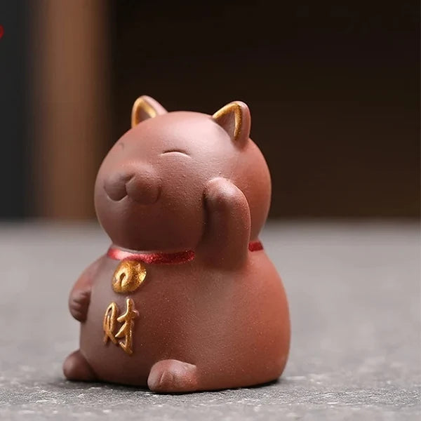 Chat Porte Bonheur Chinois en Céramique Statuette Maneki Neko marron clair  vue de profile kaosix