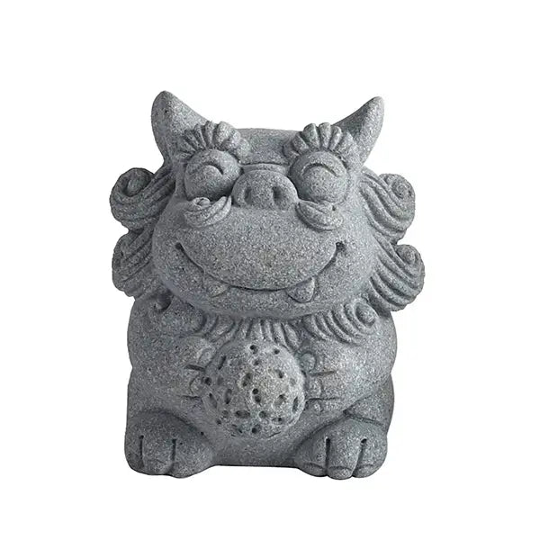 Chien Fu Statuettes Lion Gardien Chinois en Grès Mâle avec boule sur fond blanc kaosix